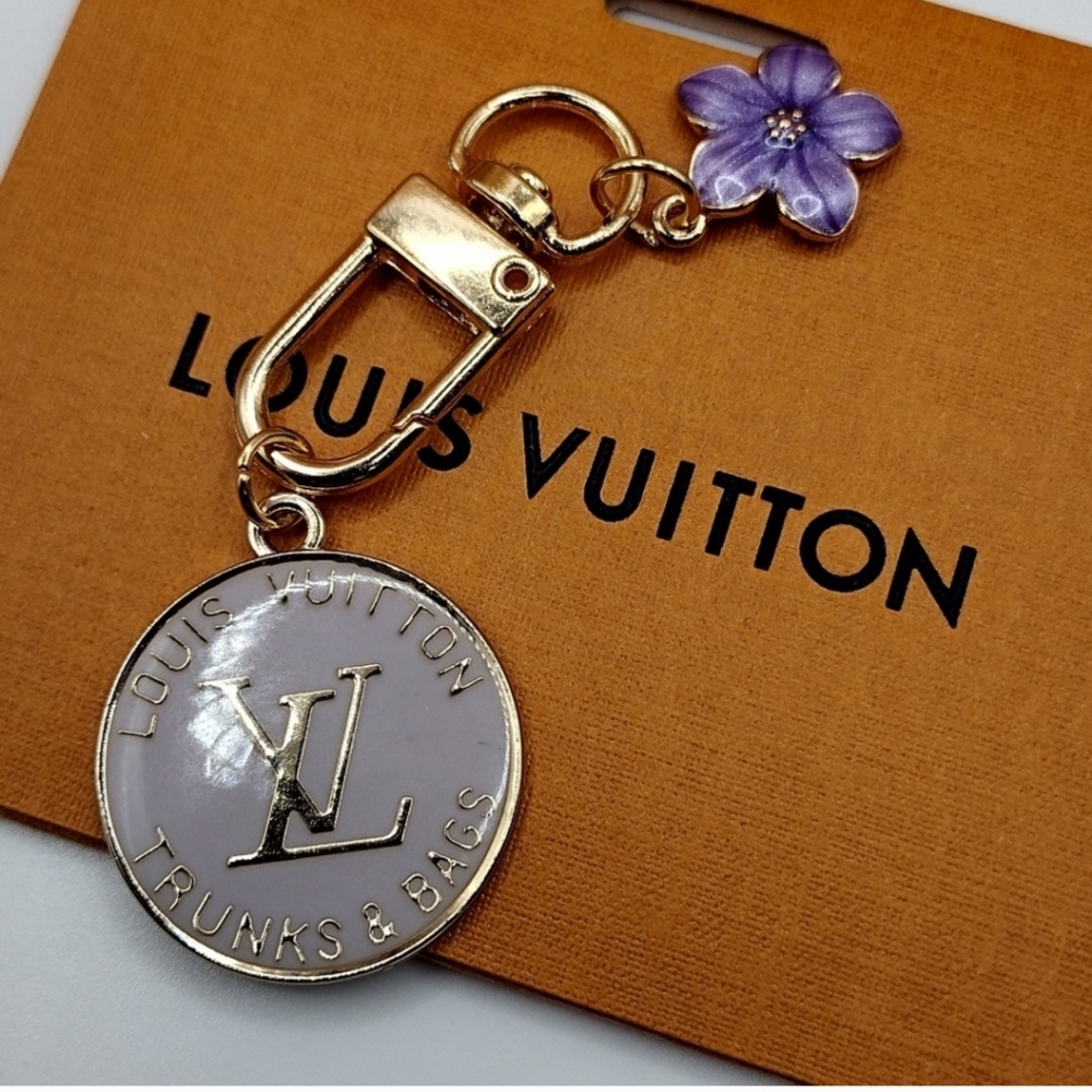 Louis Vuitton Trunks & Bags Charm 25mm Lilac